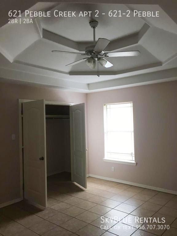 Building Photo - 621 S Pebble Creek