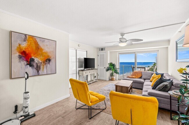 Building Photo - 4511 S Ocean Blvd