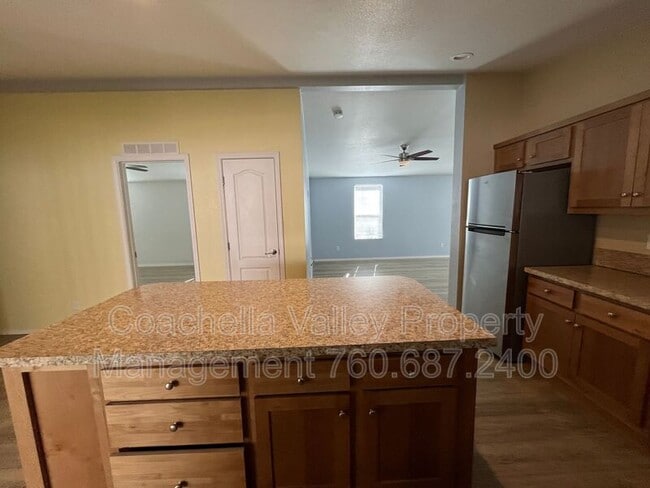 Building Photo - 15300 Palm Dr