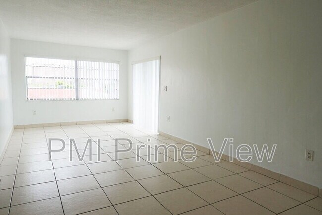 Building Photo - 495 NW 72nd Ave