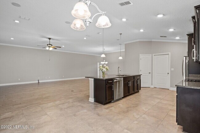 Building Photo - 2597 Cody Dr
