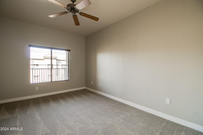 Building Photo - 5450 E Deer Valley Dr