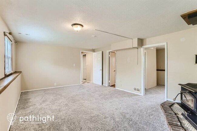 Building Photo - 16 Dolphin Court, Oswego, IL, 60543
