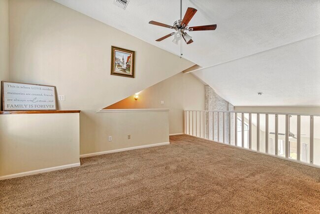 Building Photo - 3218 Freshmeadows Dr