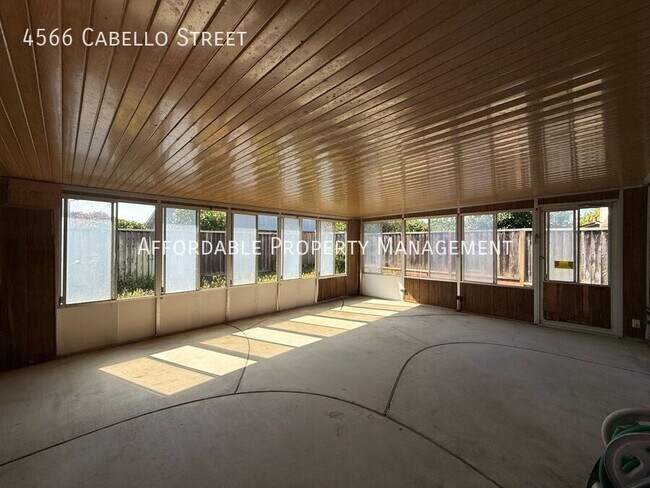 Building Photo - 4566 Cabello St