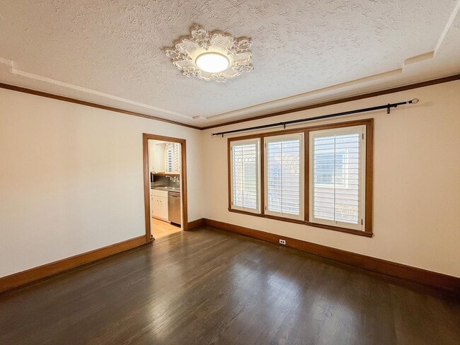 Building Photo - Detached Single Family Home in Peidmont Ne...