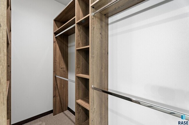 Building Photo - 1107 S Foss Ave