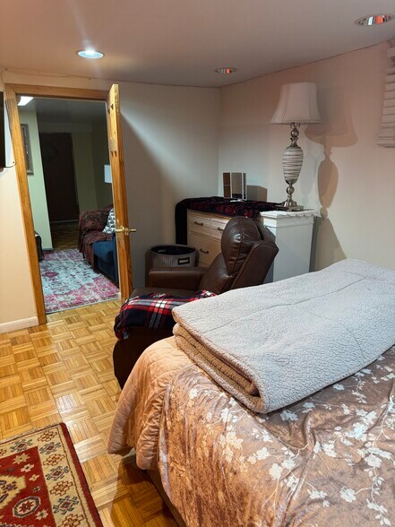 Bedroom - 11856 222nd St