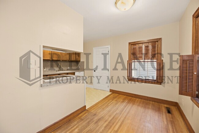 Building Photo - 737 S Lorraine Ave