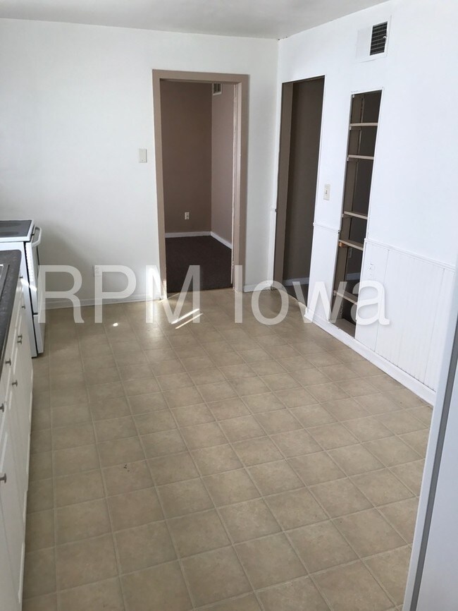 Building Photo - 4920 NW 51st St