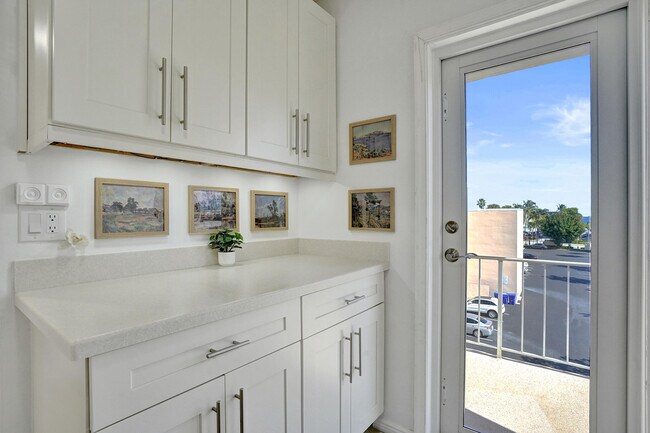 Building Photo - 1481 S Ocean Blvd