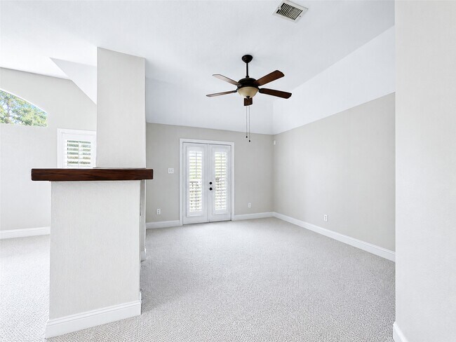 Building Photo - 18 Doeskin Pl