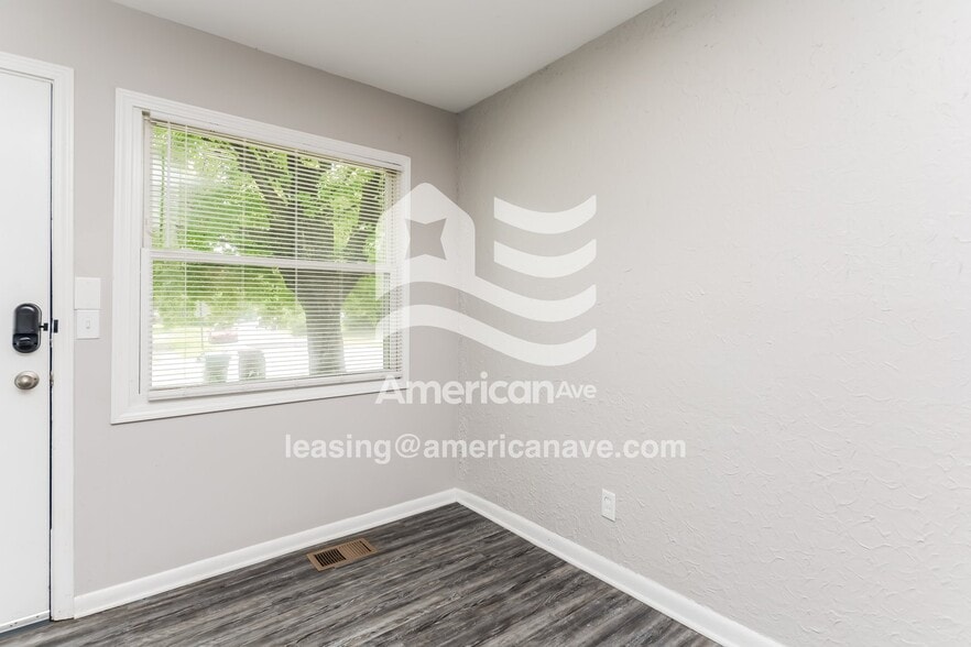 Building Photo - 4551 Curundu Ave