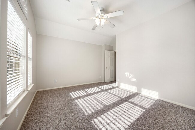 Building Photo - 25202 Florina Ranch Dr