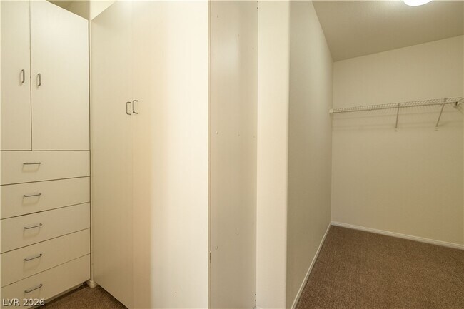 Building Photo - 191 Duck Hollow Ave