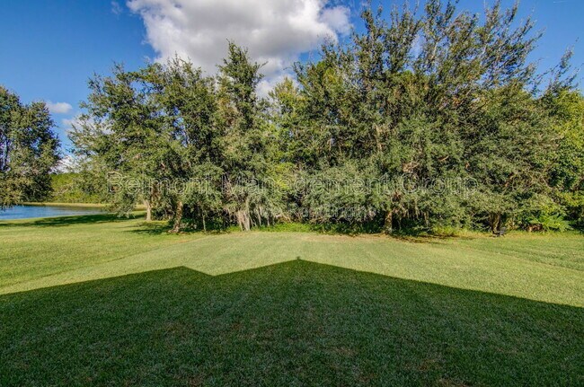 Building Photo - 9853 Portofino Dr
