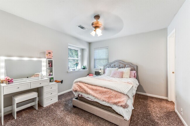 Building Photo - 11642 Cypresswood Dr