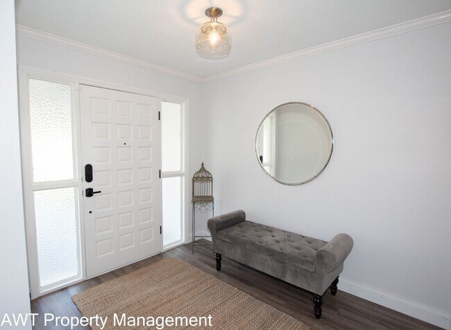 Building Photo - Long Term, Fully Furnished Rental in the Heart of Palm Coast