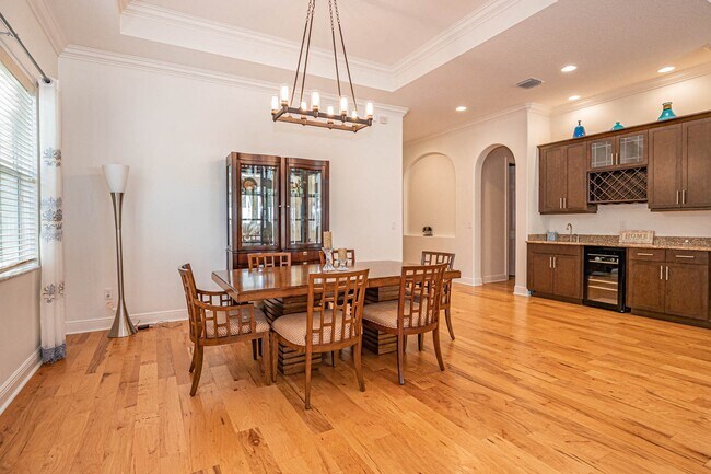 Building Photo - 4229 Diamond Square