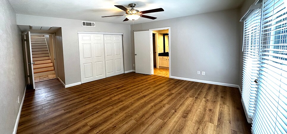 Bedroom - in addition to the closets seen here, there's a walk in off the bathroom - 6724 Eastridge Dr