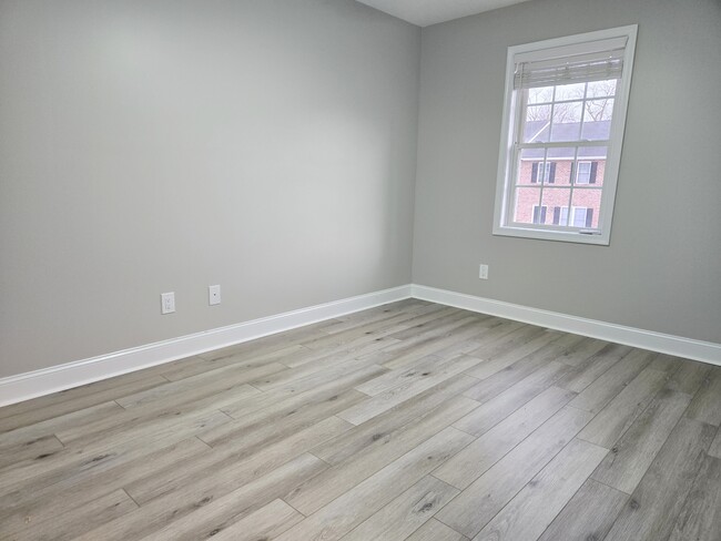 Building Photo - 3600 Old Forest Rd