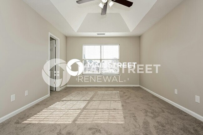 Building Photo - 3 Bedroom Pet-Friendly Home in ELLENWOOD, GA with Main Street Renewal