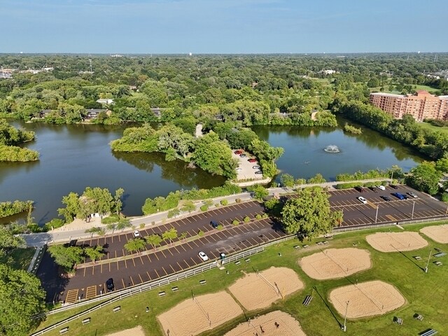 Building Photo - 5821 Oakwood Dr