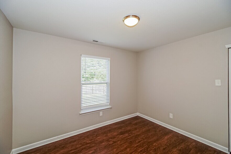 Building Photo - 4122 Kellybrook Dr