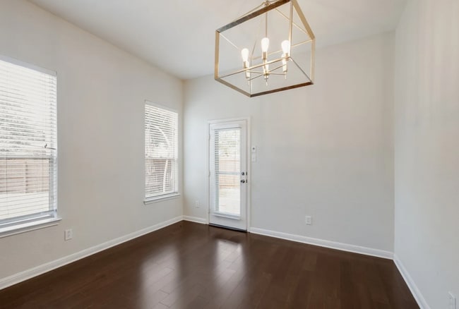 Building Photo - 12027 Mill Village