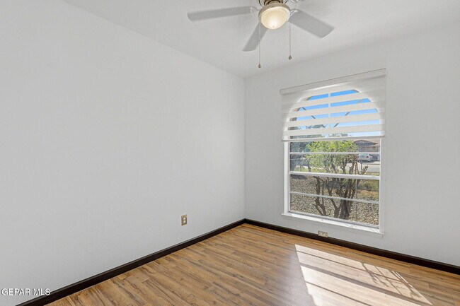 Building Photo - 5609 Van Horn Dr