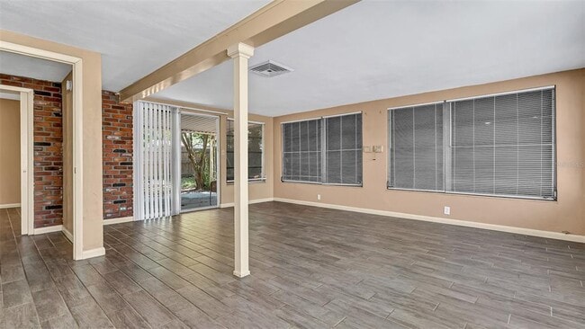 Building Photo - 1460 S Betty Ln