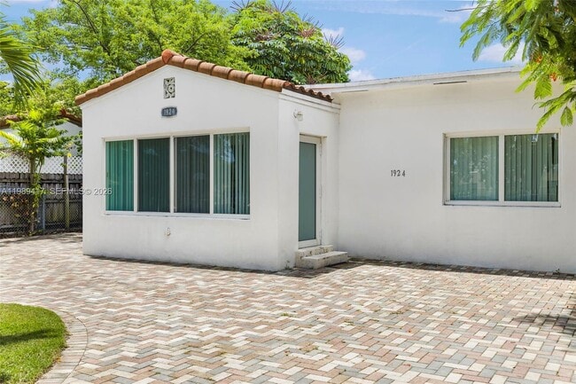 Building Photo - 1924 SW 20th St