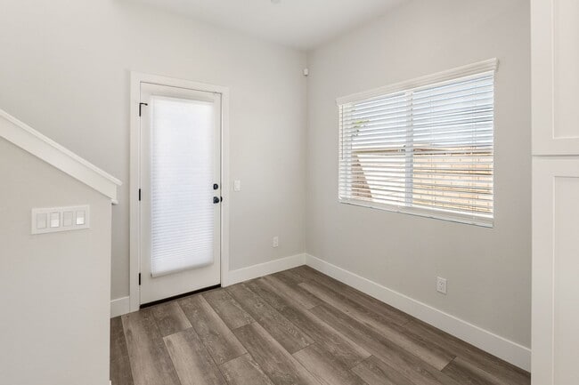 Building Photo - BRAND NEW HOME