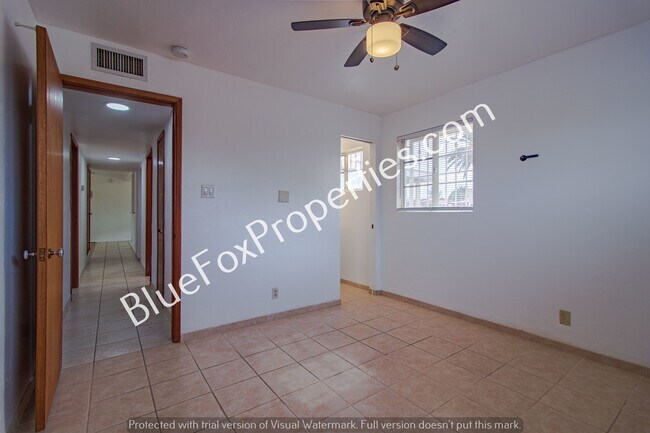 Building Photo - 6434 E Fordham Dr