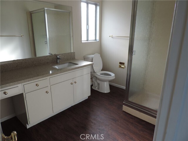 Building Photo - 1451 N Shaffer St