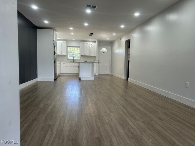 Building Photo - 173 Golfpoint Dr