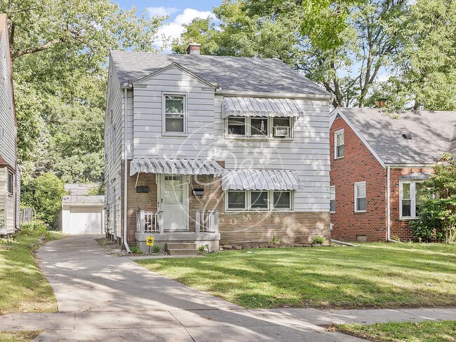 Primary Photo - Rare 3-bedroom main-level duplex now available! .