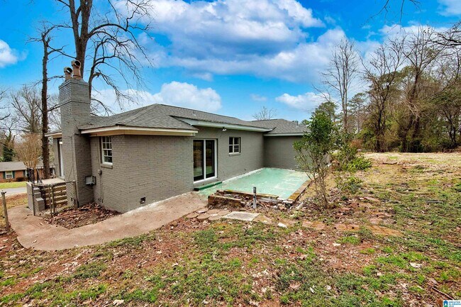 Building Photo - 8941 Glendale Dr