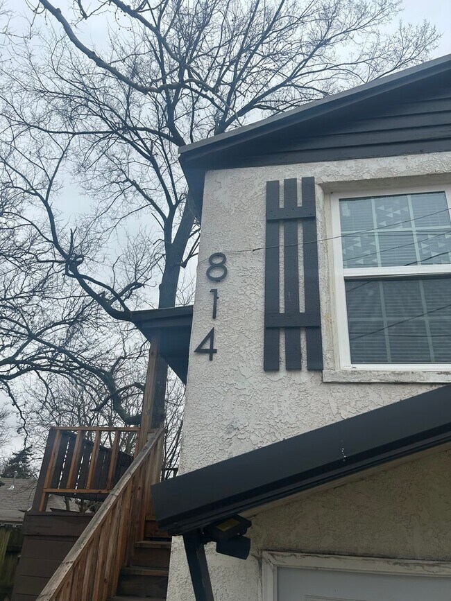Primary Photo - 814 Crutcher St
