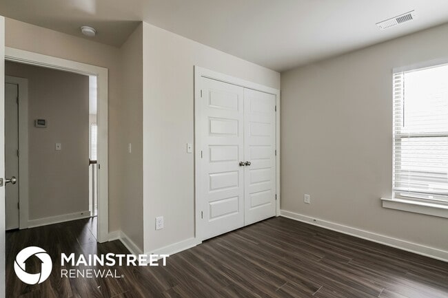 Building Photo - 370 Ridgeview Cir