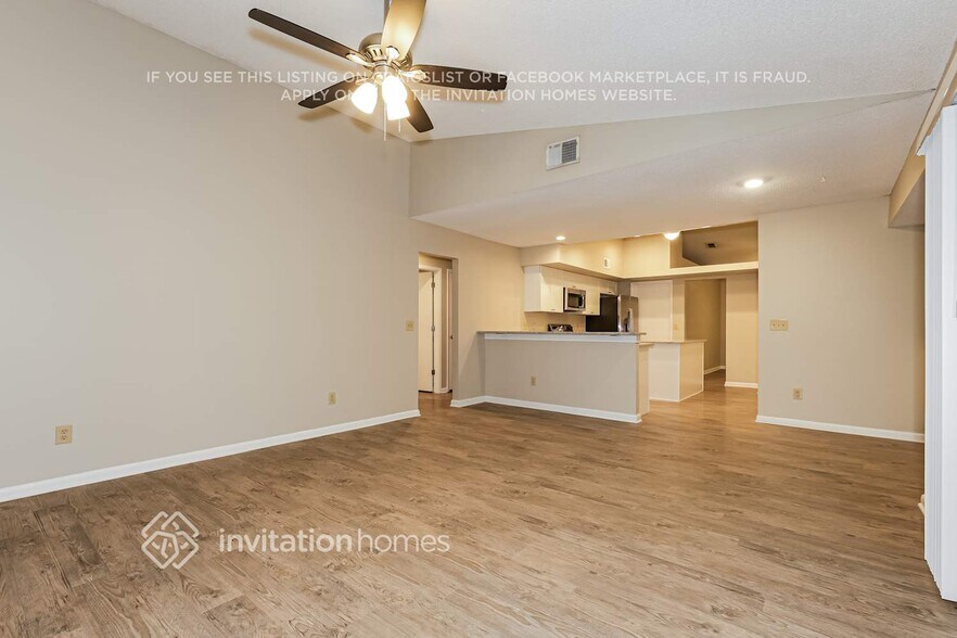 Building Photo - 10410 Tara Dr