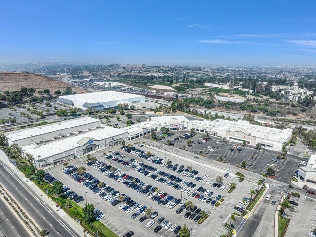 Building Photo - 1285 Hollyleaf Ter