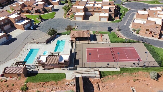 Building Photo - 3862 Desert Willow Cir