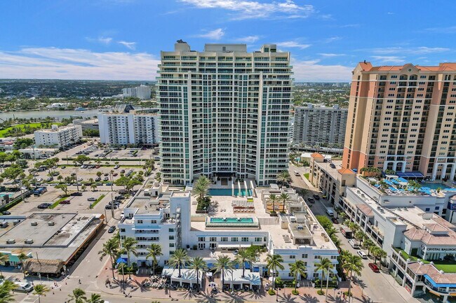 Building Photo - 101 S Fort Lauderdale Beach Blvd