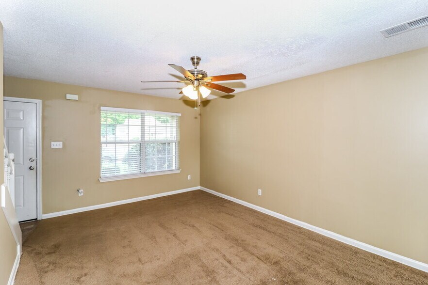 Building Photo - 4551 Blue River Dr
