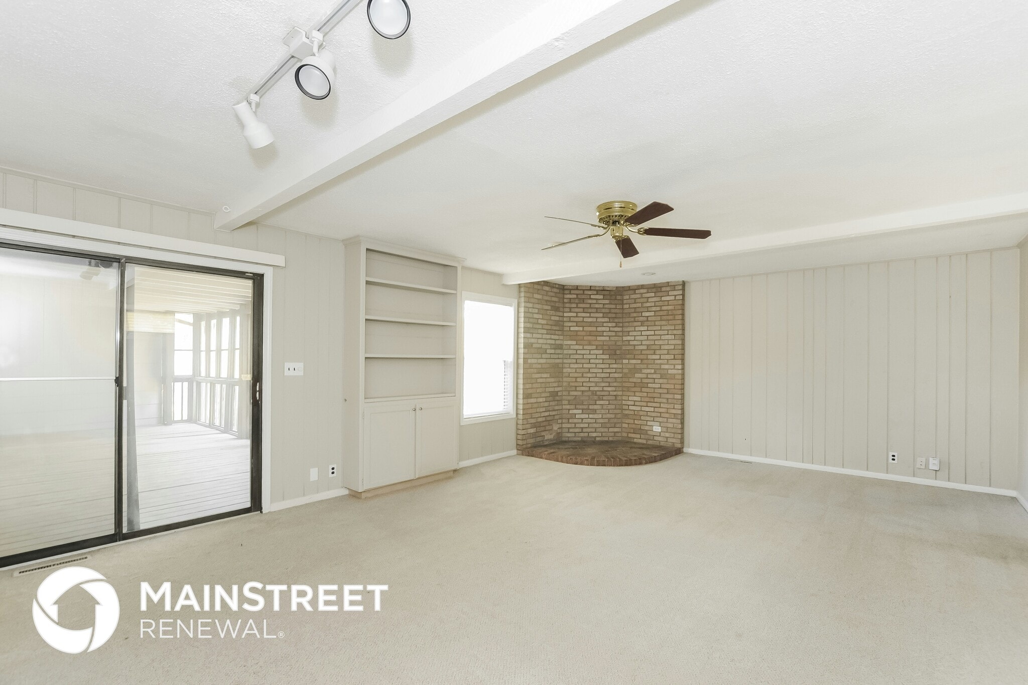 Building Photo - 13107 Sycamore Ave