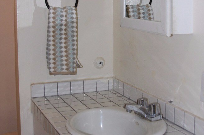 large bathroom - 3028 8th Ave