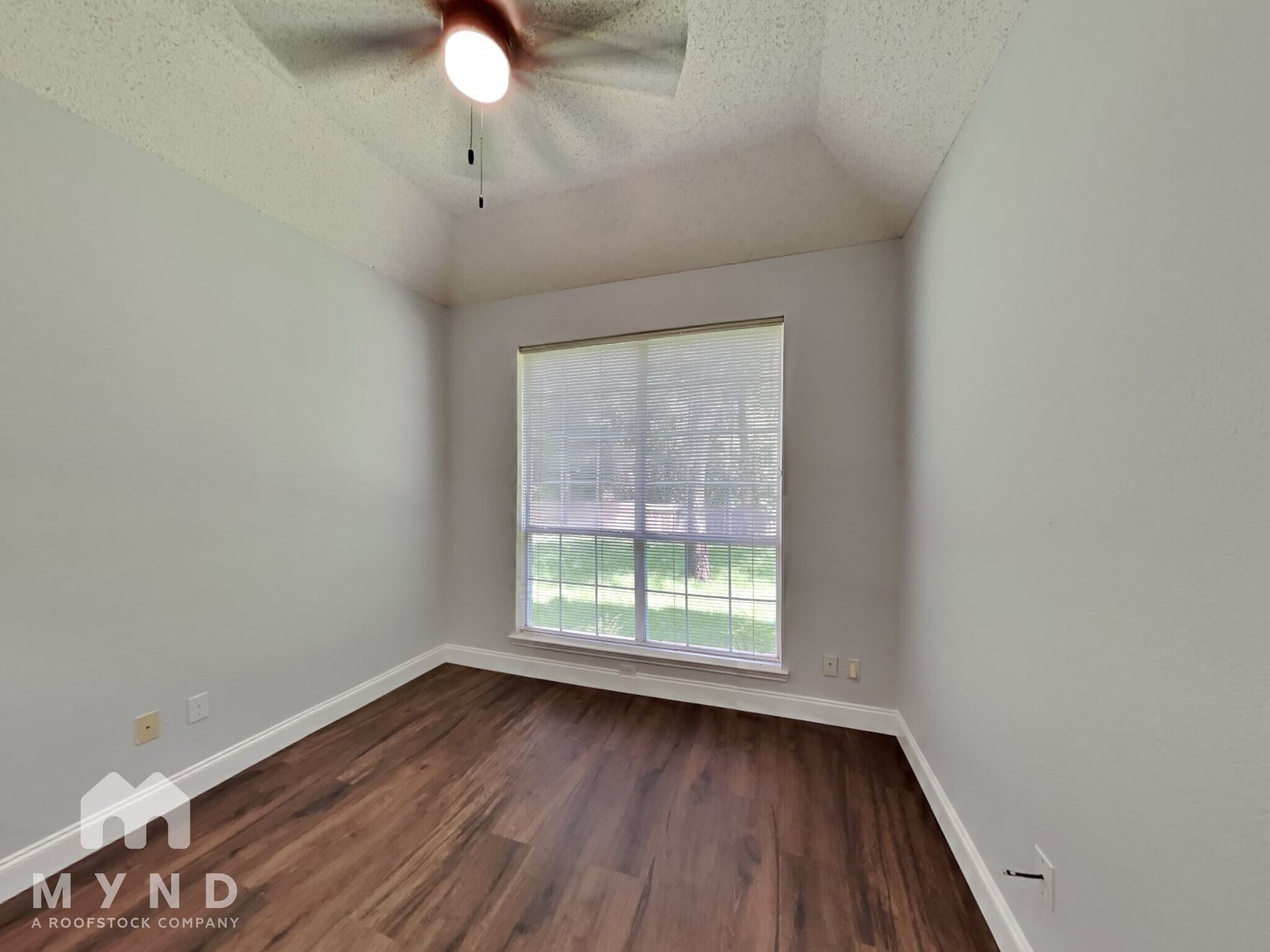 Building Photo - 2616 Belmont Ct