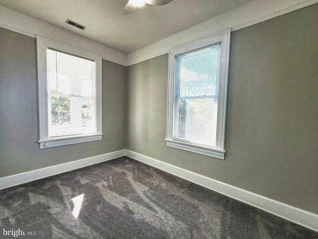 Building Photo - 515 Fourth St