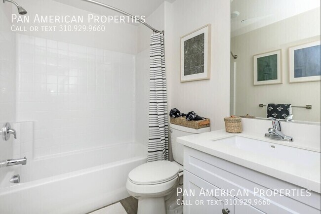 Building Photo - 840 S Magnolia Ave